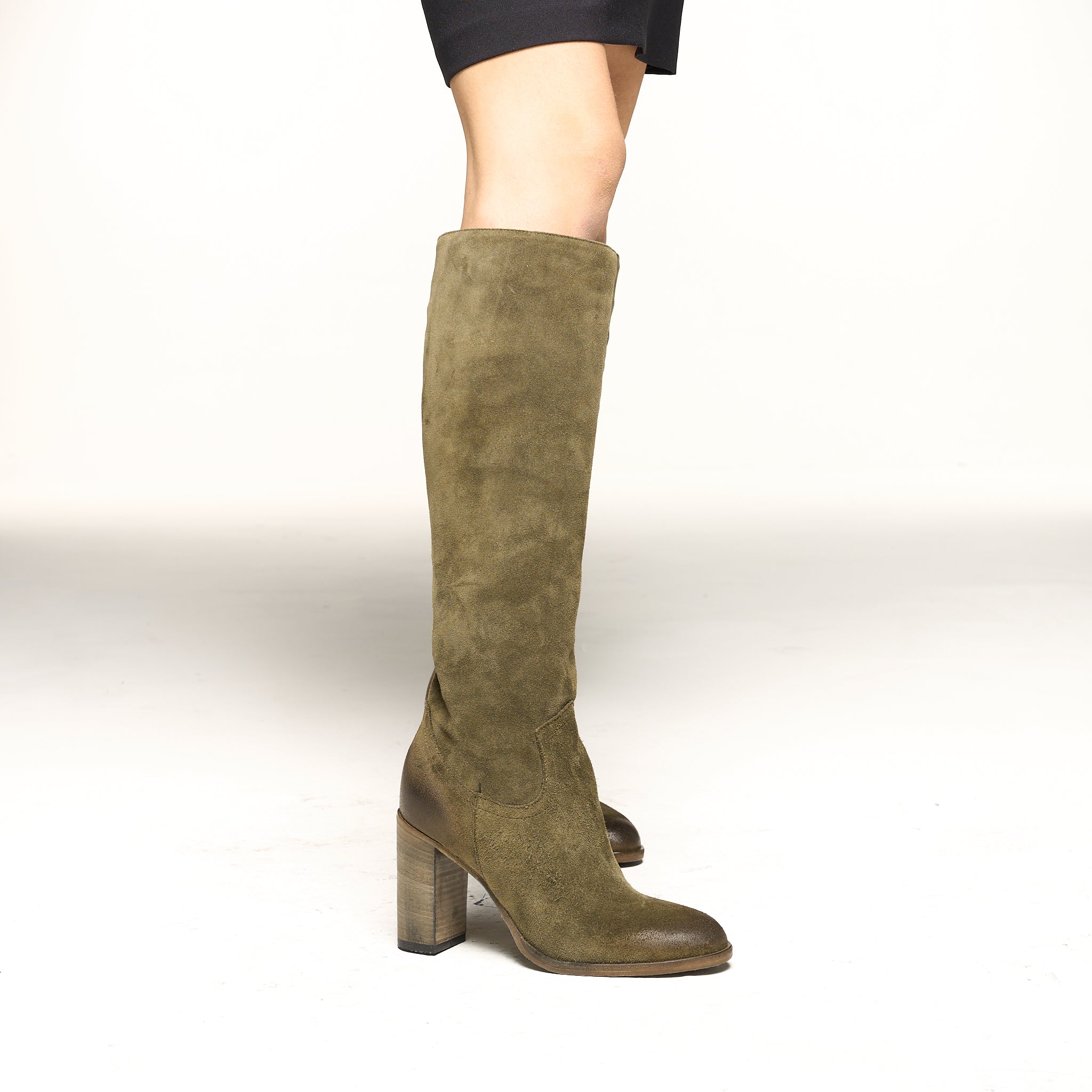 Stivale scamosciato - Modello 8552