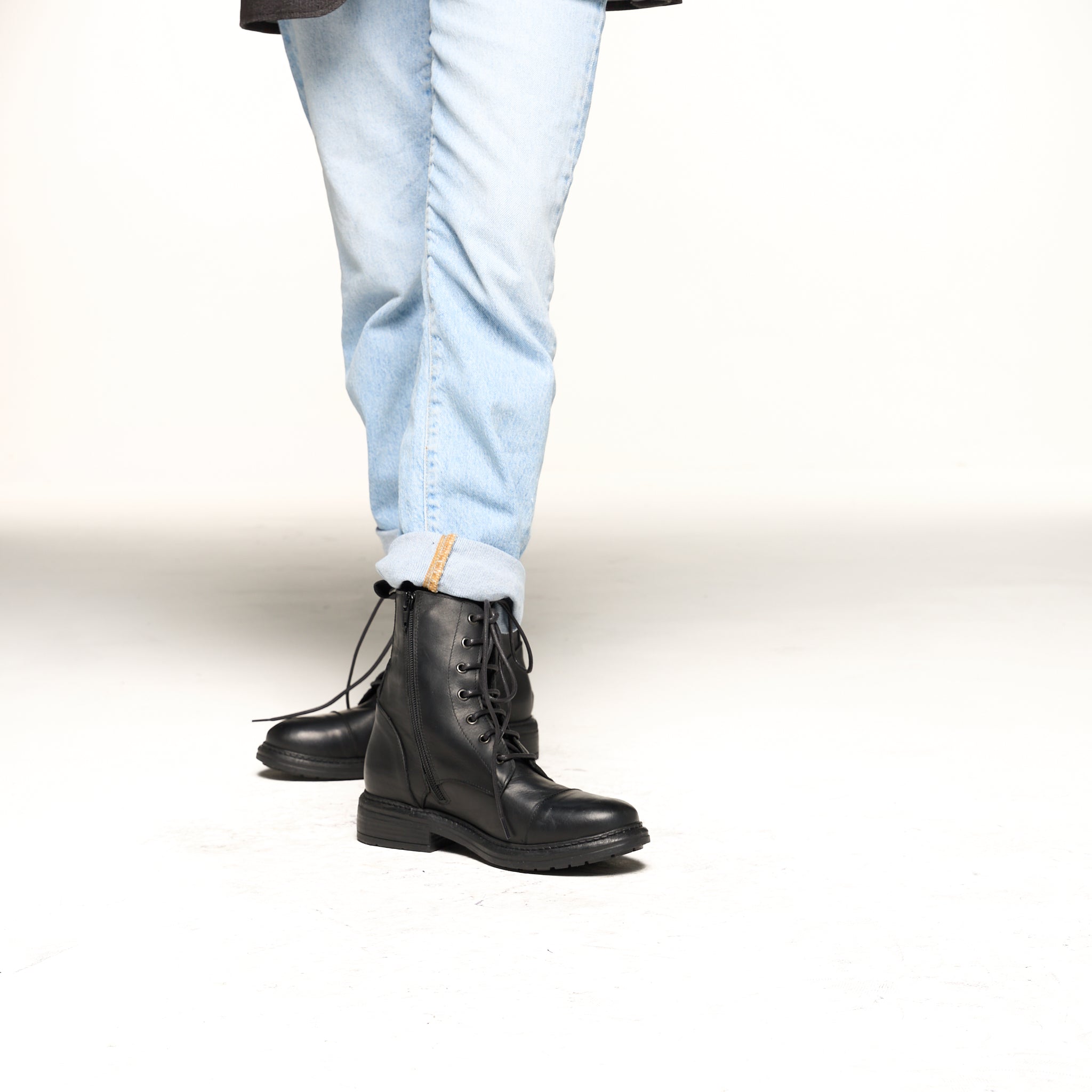 Anfibio in vitello ingrassato - Modello 3661